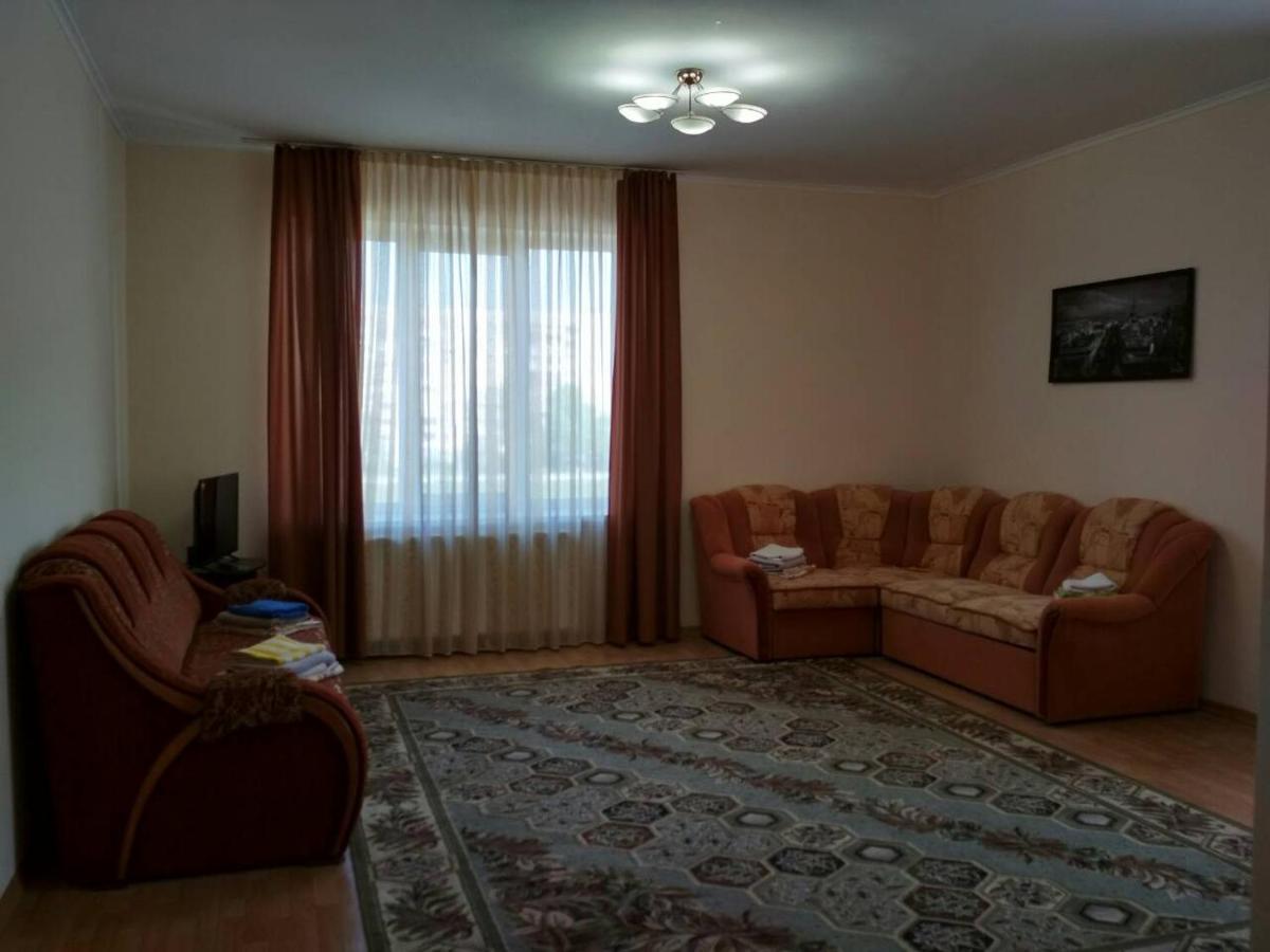 Apartments Domovik Просторная Квартира С Видом На Горы 무카체베 외부 사진